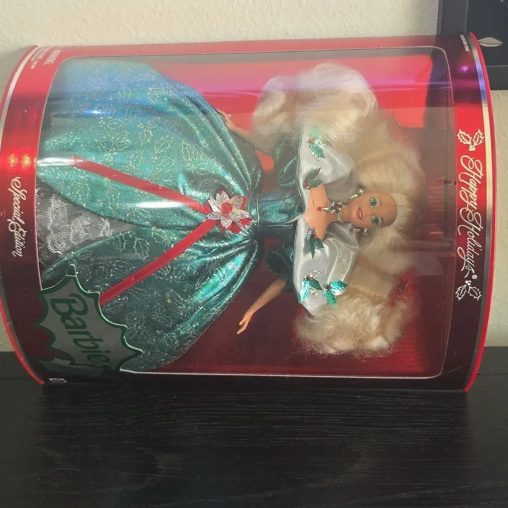 BRAND NEW 1995 HAPPY HOLIDAYS BARBIE SPECIAL EDITION IN SILVER GREEN GOWN R3
